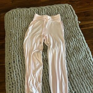 pink lulu joggers